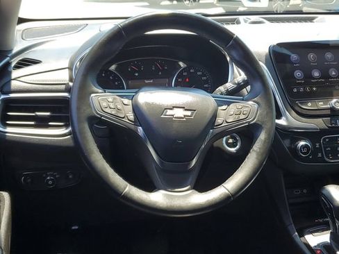 Used 2024 Chevrolet Equinox Premier AWD/4WD image 14