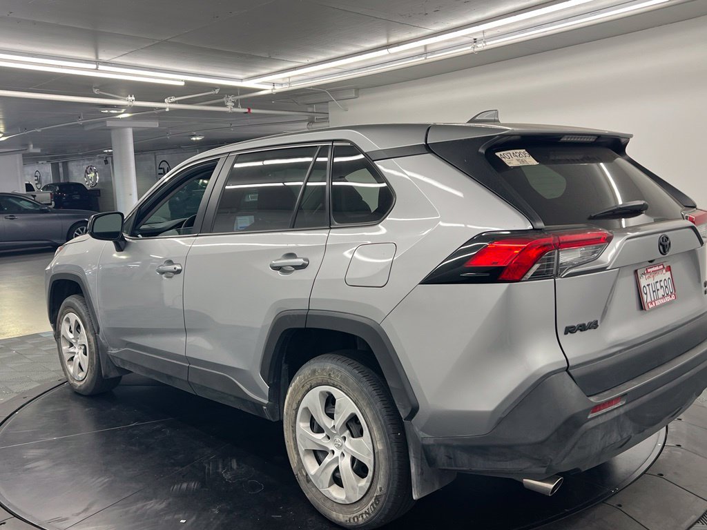 Used 2025 Toyota RAV4 LE AWD/4WD image 8