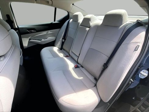 Used 2025 Nissan Altima 2.5 SV FWD image 20