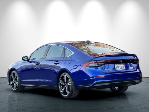 Used 2025 Honda Accord Sport image 6