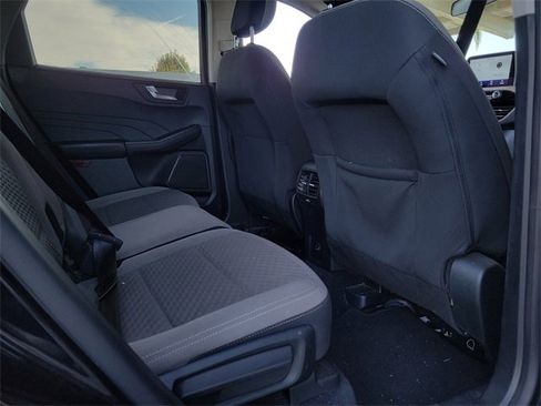 Used 2021 Ford Escape SE w/ SE Sport Appearance Package image 24