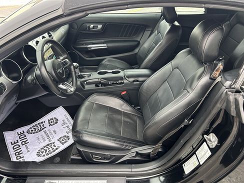 Used 2018 Ford Mustang Premium image 8
