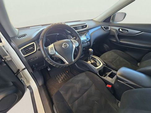 Used 2016 Nissan Rogue S FWD image 19