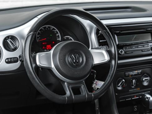 Used 2013 Volkswagen Beetle 2.5 image 13