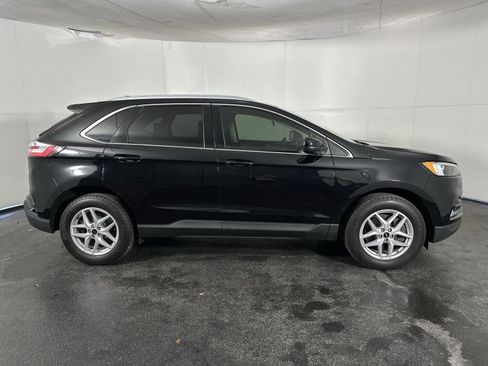 Used 2024 Ford Edge SEL w/ Convenience Package image 9