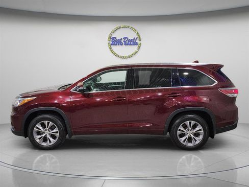 Used 2015 Toyota Highlander XLE image 3