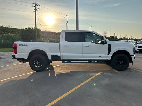 New 2026 Ford F250 Lariat w/ Black Appearance Package AWD/4WD image 5