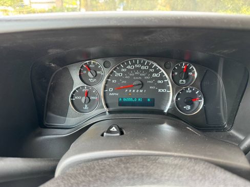 Used 2019 Chevrolet Express 3500 LT w/ LT Preferred Equipment Group RWD image 24