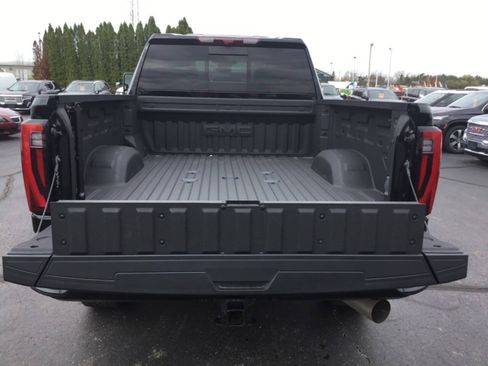 Used 2025 GMC Sierra 2500 Denali w/ Denali Reserve Package AWD/4WD image 14