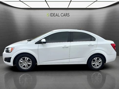 Used 2016 Chevrolet Sonic LT FWD image 8
