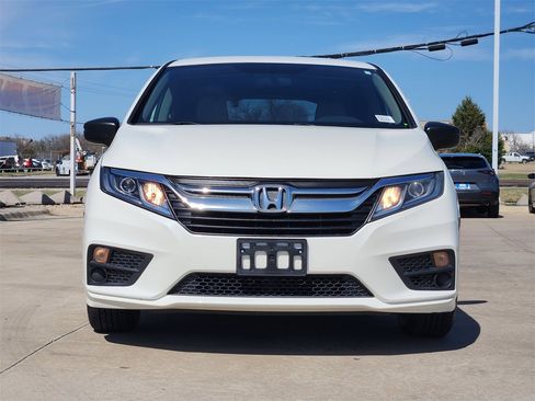 Certified 2019 Honda Odyssey LX image 2