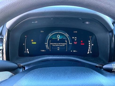 Used 2025 Toyota Camry LE image 12