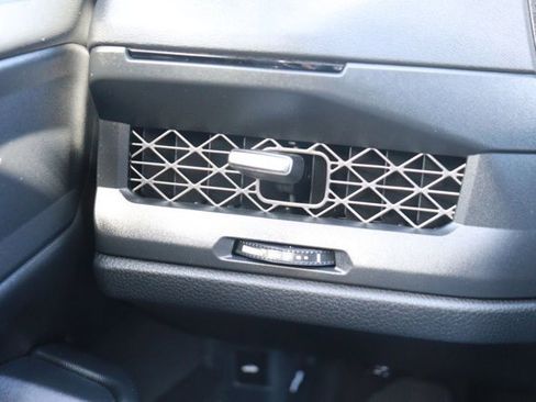 Certified 2023 Honda Accord EX image 24