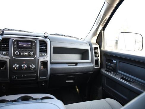 Used 2018 RAM 2500 Tradesman w/ Chrome Appearance Group image 14