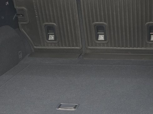 Certified 2026 Subaru Outback Limited XT AWD/4WD image 9