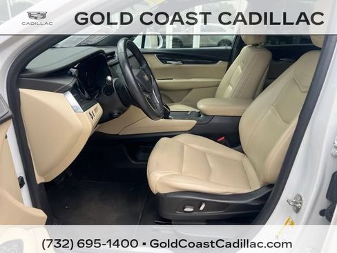 Used 2017 Cadillac XT5 FWD w/ LPO, Wheel Lock Package image 12