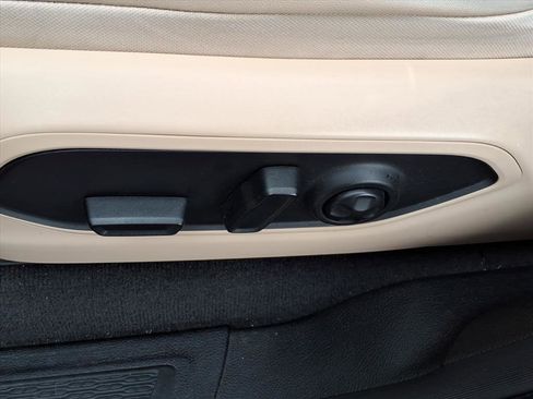 Used 2021 Jeep Grand Cherokee L Limited w/ Luxury Tech Group II image 6