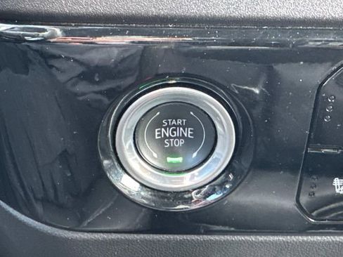 Certified 2024 GMC Sierra 1500 SLT image 31