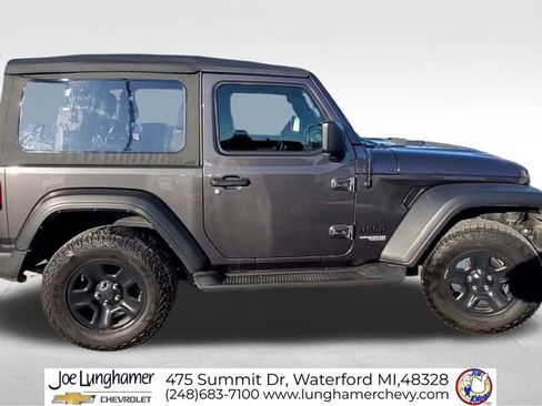 Used 2021 Jeep Wrangler Sport image 9