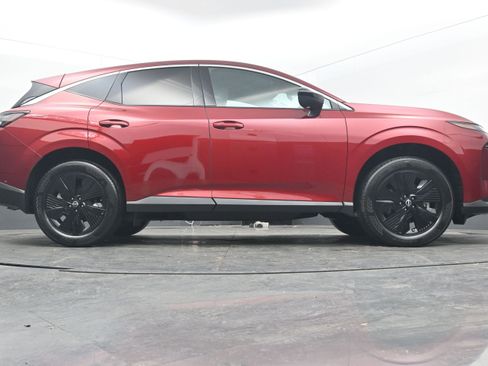 Certified 2025 Nissan Murano SV image 30