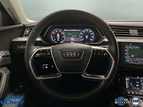 Used 2023 Audi e-tron Premium Plus w/ Premium Plus Package AWD/4WD image 18