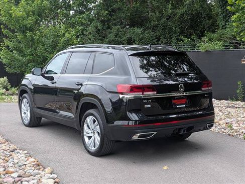 Used 2023 Volkswagen Atlas SE AWD/4WD image 3