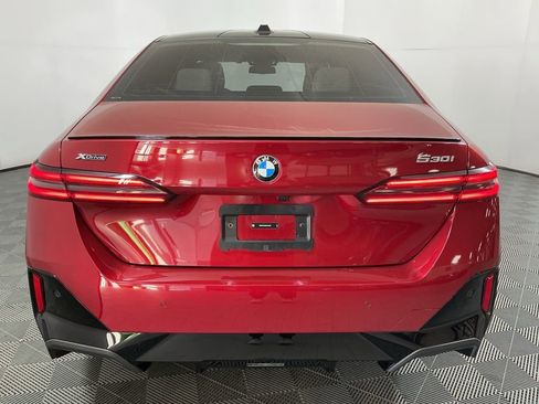 Certified 2025 BMW 530i xDrive 530i xDrive w/ Executive Package image 6