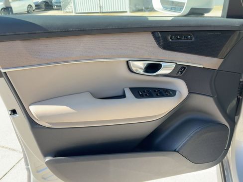 Certified 2025 Volvo XC90 B5 Plus image 12