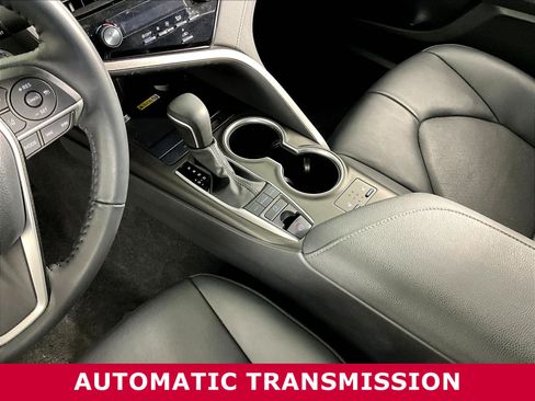 Used 2024 Toyota Camry XLE FWD image 18