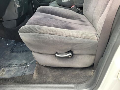 Used 2004 Dodge Ram 1500 Truck SLT image 15