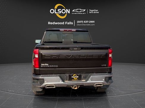 Used 2019 Chevrolet Silverado 1500 LTZ w/ LTZ Premium Package AWD/4WD image 4