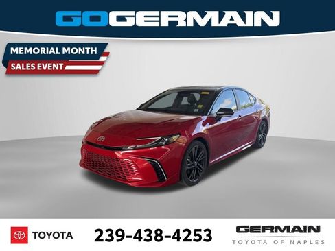 Used 2025 Toyota Camry XSE FWD image 1