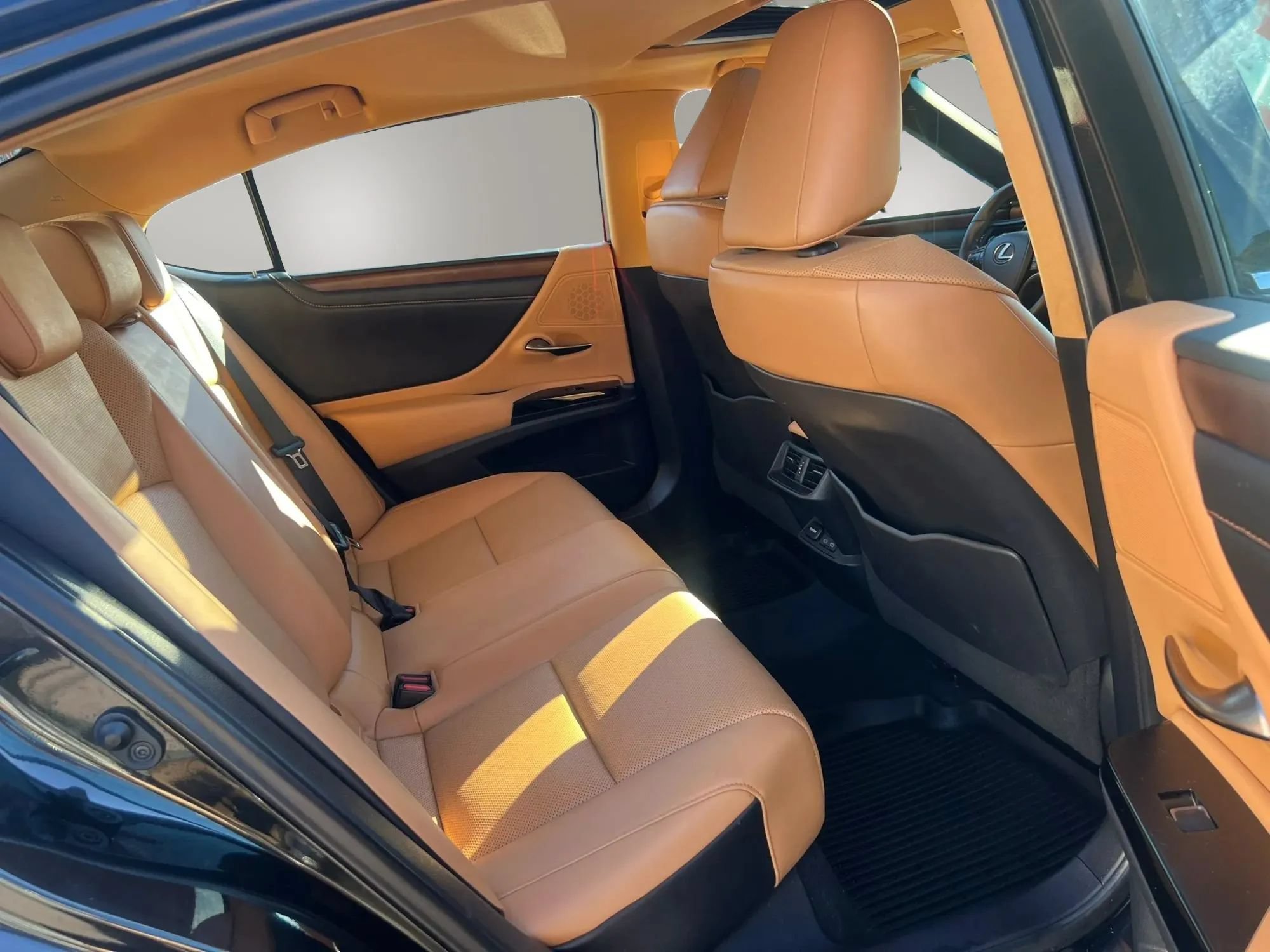 Used 2022 Lexus ES 350 w/ Premium Package FWD image 28