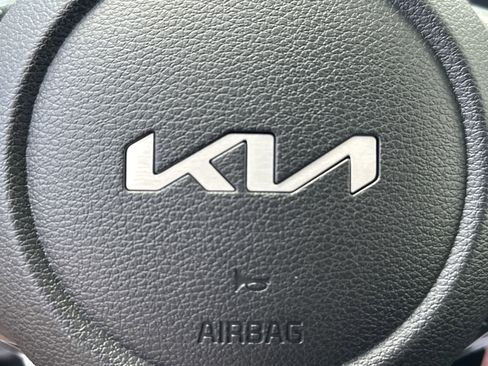 New 2025 Kia Soul LX w/ LX Technology Package image 19