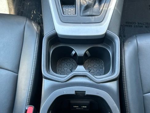 Certified 2021 Toyota RAV4 XLE Premium AWD/4WD image 61