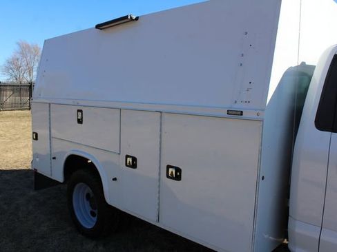 Used 2021 Ford F550 4x4 Regular Cab Super Duty image 7