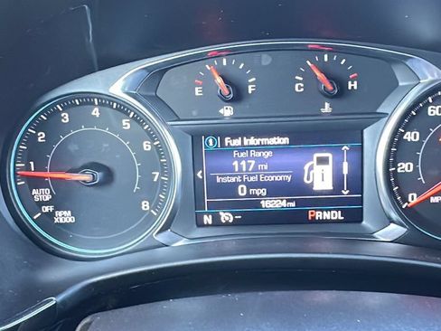 Used 2023 Chevrolet Equinox RS AWD/4WD image 24