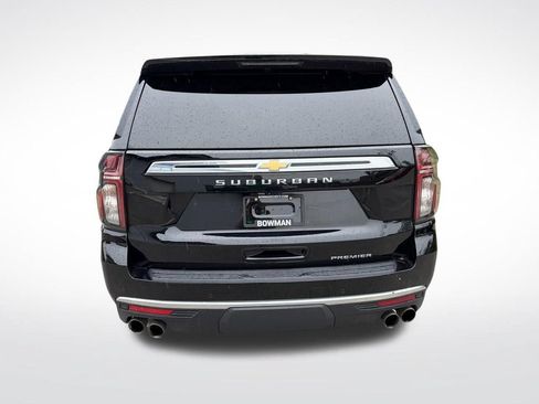 Used 2023 Chevrolet Suburban Premier w/ Premium Package 2 AWD/4WD image 6