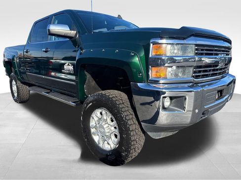 Used 2015 Chevrolet Silverado 2500 LTZ w/ Duramax Plus Package AWD/4WD image 8