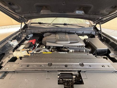 Used 2024 Nissan Titan PRO-4X w/ Pro-4x Convenience Package AWD/4WD image 59