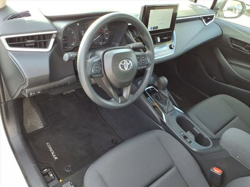 Certified 2025 Toyota Corolla LE FWD image 6