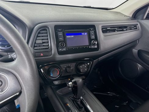 Used 2021 Honda HR-V LX image 15