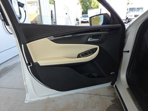Used 2019 Chevrolet Impala Premier w/ Premier Convenience Package FWD image 40