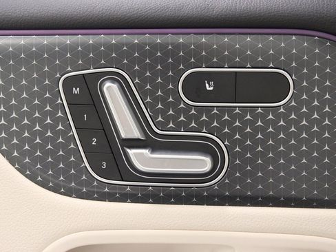 Certified 2025 Mercedes-Benz GLB 250 4MATIC image 23