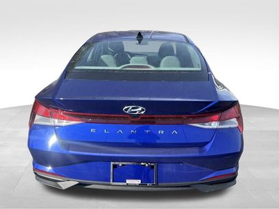 Used 2023 Hyundai Elantra SEL w/ Convenience Package