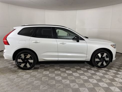 Certified 2025 Volvo XC60 T8 Plus w/ Protection Package Premier AWD/4WD image 13