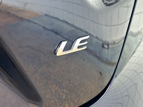 Used 2023 Toyota Corolla LE FWD image 34