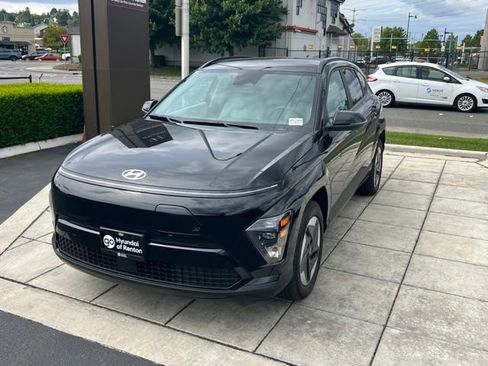 Certified 2024 Hyundai Kona SEL FWD image 3