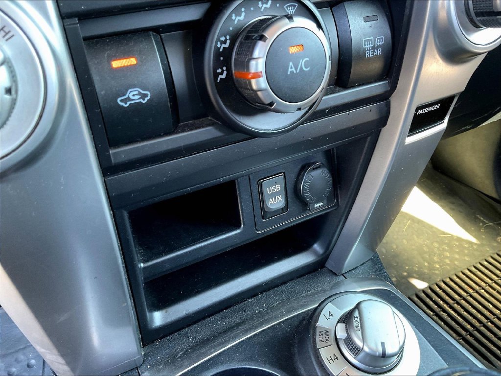 Used 2019 Toyota 4Runner SR5 AWD/4WD image 12