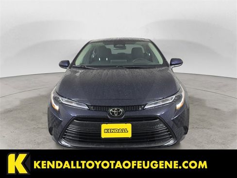Used 2023 Toyota Corolla LE image 8